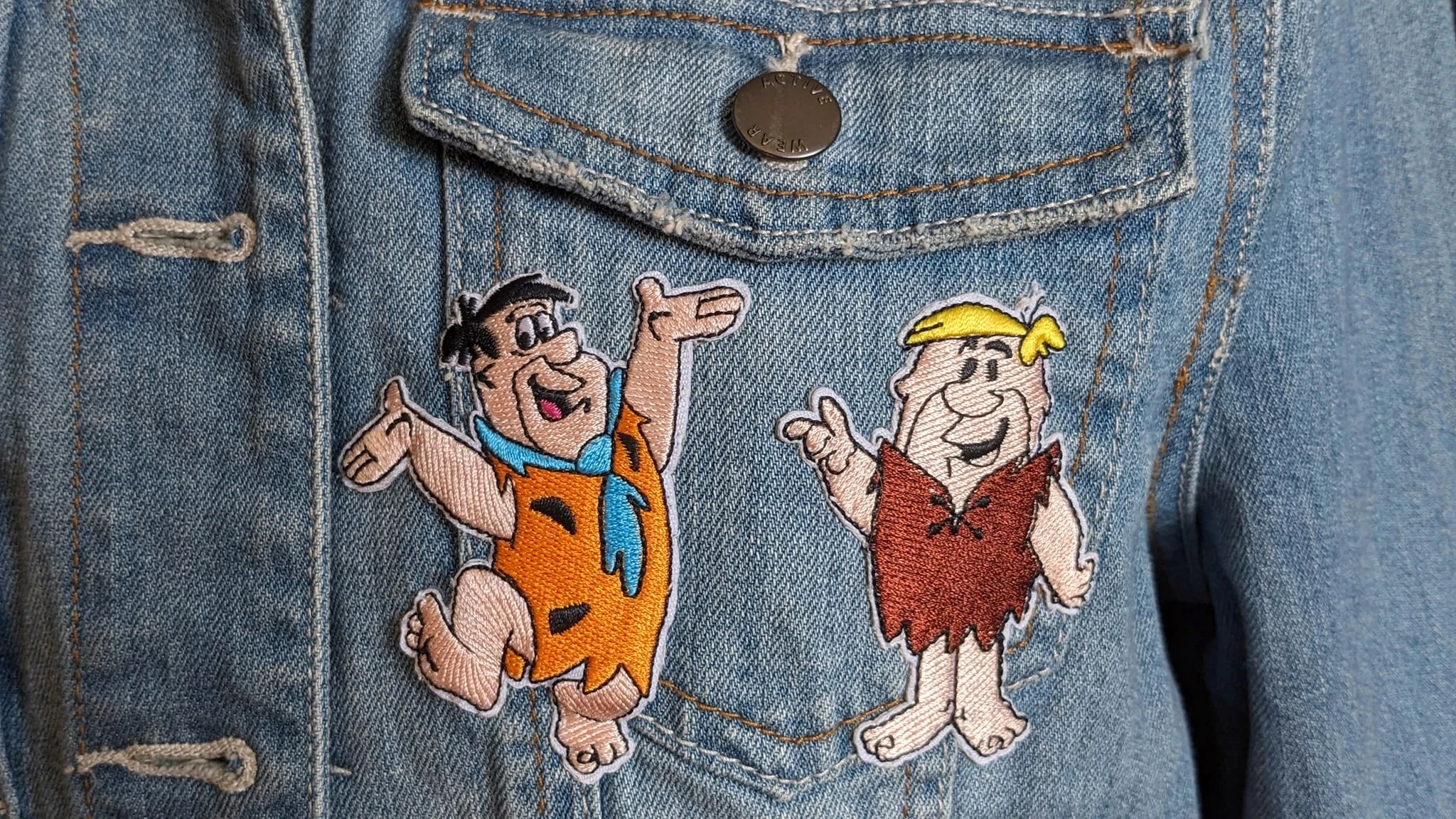 Embroidered denim jacket "The Flintstones - the Flinstones" – photo 5